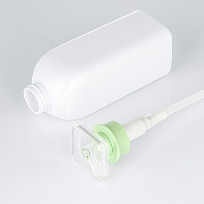 Empty Luxury Square Spray Lotion Bottle White Refillable Plastic Bottle