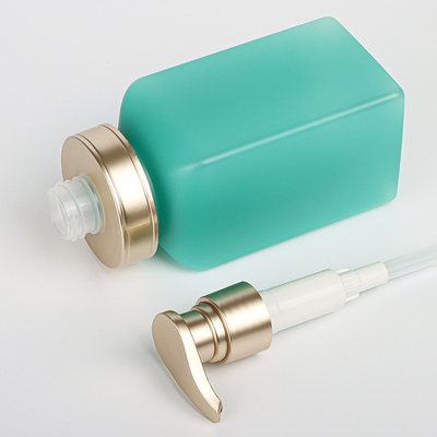 Luxury 500ml 750ml Matte Light Green Square Body Wash Soap Airless Salon Packaging Shampoo Bottle With Gold Pump