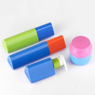 Screw Cap Cosmetic Packaging Sets , 150ml 200ml Plastic Cosmetic Containers